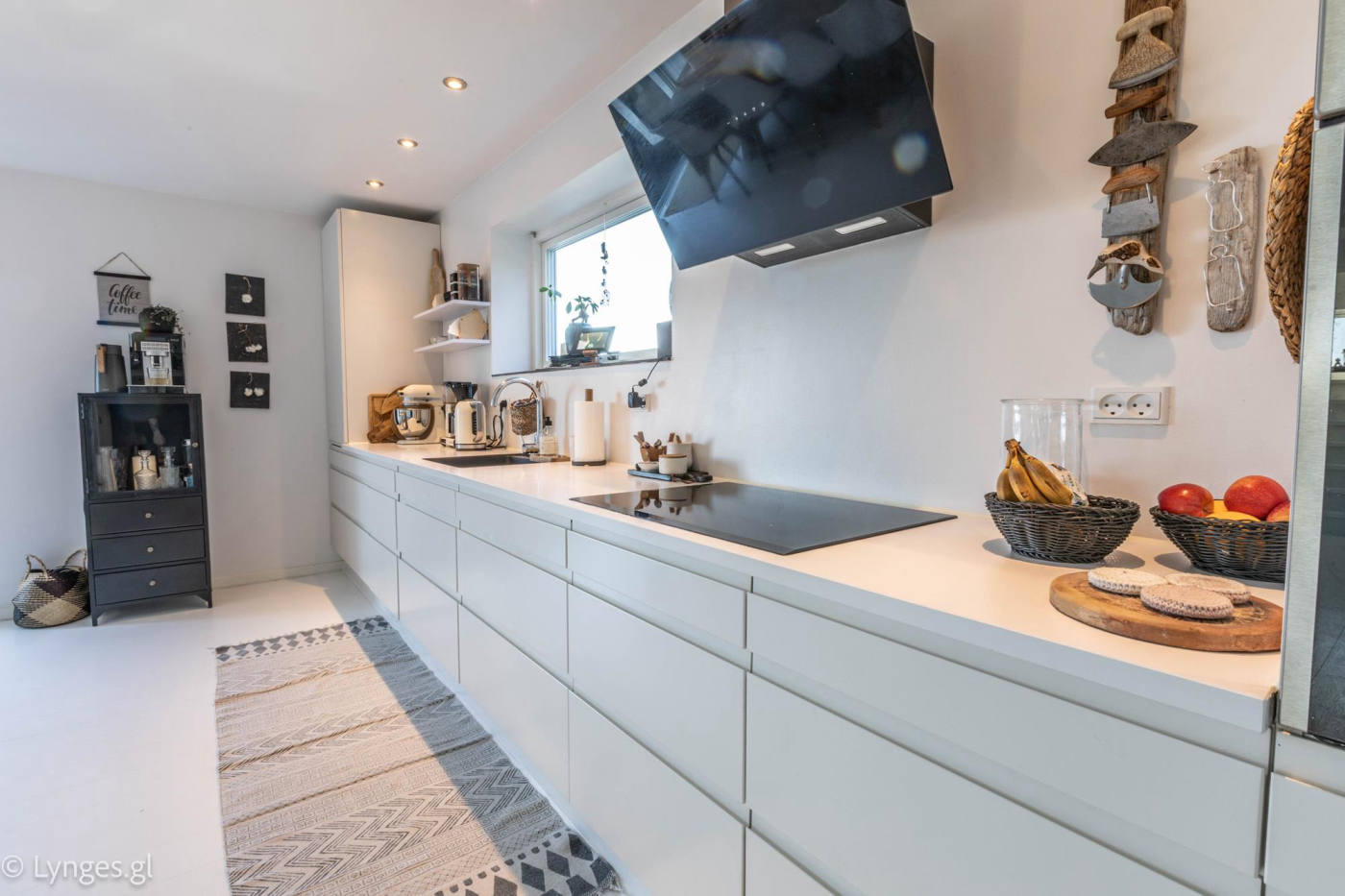 Будинок, 2573 м², 764 000$ — FAKTOR